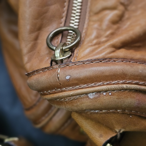 Handbag - Picture 5 of 8